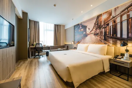 Atour Hotel Ningbo Old Bund Commercial Area