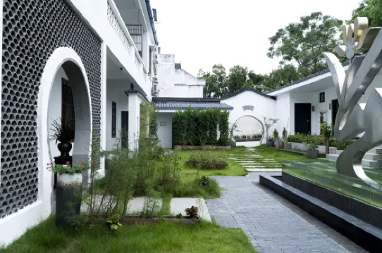 Lu Mountain Orchid Homestay