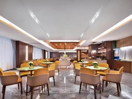 Hampton by Hilton Changchun Eco Plaza Отели рядом с достопримечательностью «Changchun Vocational Institute of Technology»