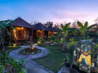 Sunset Cave Villas Lembongan Hotels near Devil's Tear