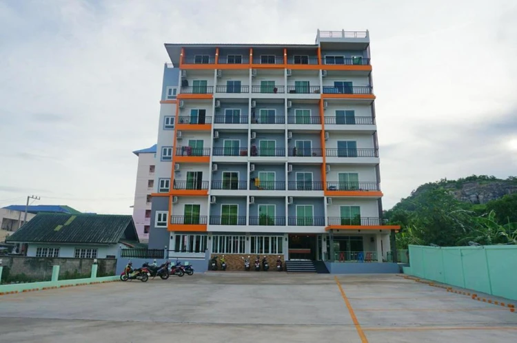 รูปภาพของA.D. Living