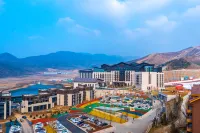 YUN-ZEN JINLING CUIYUNSHAN HOTEL CHONGLI โรงแรมใน