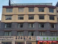 巴青柒星大酒店