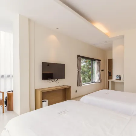 Ling Li Mu Li Holiday Hotel Отели рядом с достопримечательностью «Барабан-гора»