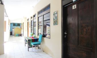 Batik Trinidar Homestay