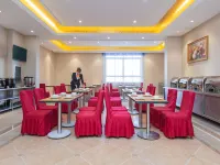 Vienna Hotel (Huangmei Store) - Parkering