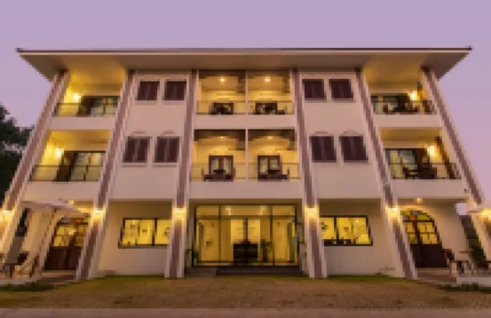 Khampare Chiang Mai Hotel 치앙마이 700주년 기념 경기장 주변 호텔