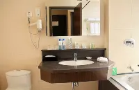 Elegance Hotel