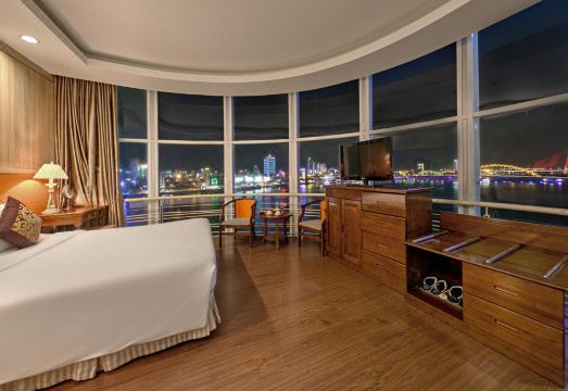 안 호이 카나리 호텔 외관 또는 객실