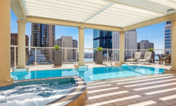 Mantra 2 Bond Street Sydney