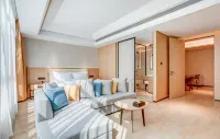 Laigu Hotel Hotels in Honghu