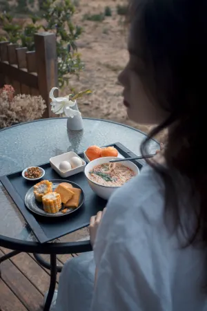 Yan sit lake view luxury B&B (Lugu Lake pig trough boat tour lake big falling water village store)