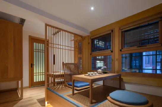 Bejing Heyuanzhixin courtyard（Wang Fujing，Tian'anmen）