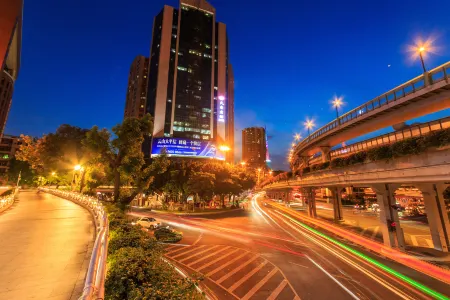Tianxiu Hotel (Guangzhou Railway Station Xiaobei Metro Station)