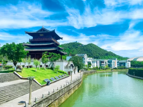 Aiweisi Hotel (Chongqing Wansheng Stadium) Отели рядом с достопримечательностью «Nantong Mining Industry Company Workers Culture & Sport Center»