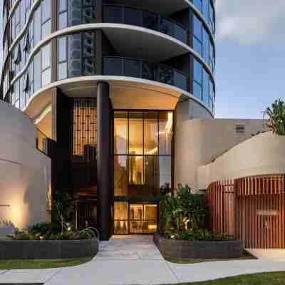 Vue Broadbeach - Official Hotel Exterior