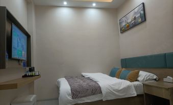 Chocolate Express Hotel (Yuanjiang Plaza)