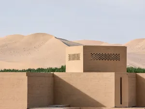 Dongyi Dunhuang Hotels and Resorts