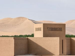 Dongyi Dunhuang Hotels and Resorts