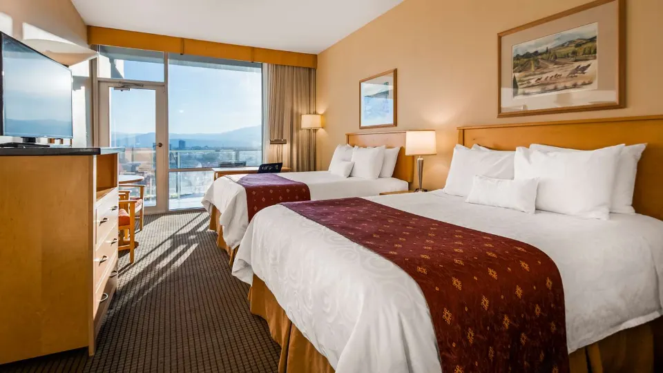 Best Western Plus Kelowna Hotel & Suites