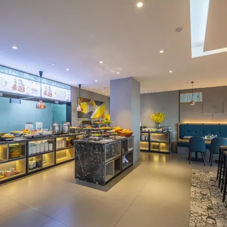 Homeinn Selected Hotel (Fuyang Funan Yakun Times Square)