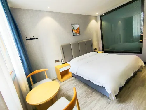 Lvzhou Hotel Hotels in Hejiang