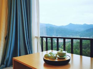 Changtai Blue Mountain Pushe B&B