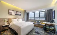 Yijia Hotel Hotels near OAO Art Space