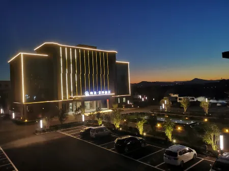 Hailong Yingze Hotel Отели в г. Синян