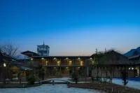 Floral Hotel · Escaping Maple Valley Hotel (Qinxin Garden) Hotels near Sky Mirror Observation Deck