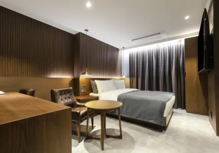 Anseong City Hotel Отели рядом с достопримечательностью «Будда Myeongnyun-dong, Anseong-si, Gyeonggi-do»