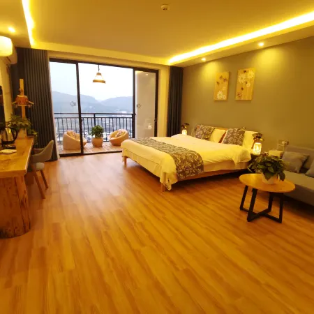 Hujingwan Homestay