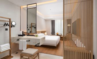 Seclusion Design Hotel (Jiujiang Railway Station wanda plaza Store)