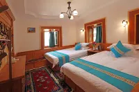 丹巴波爾望景民宿 中路藏寨-二號觀景點附近的飯店