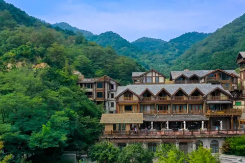 Jiuru Mountain Nomanbao Life Scene Hotel