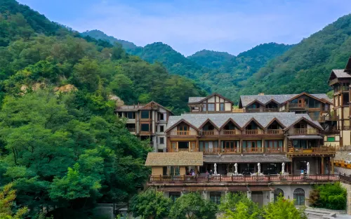 Jiuru Mountain Nomanbao Life Scene Hotel