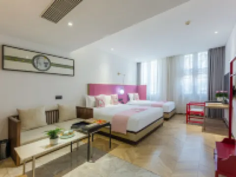 Cloud Hotel Hotels in Kaifeng