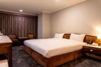 Chiayi King Hotel Отели рядом с достопримечательностью «Taiwan Hinoki Museum»