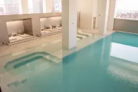 Grand Richmond Stylish Convention Hotel - Pools