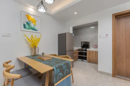 Diamond Holiday Apartment Отели рядом с достопримечательностью «Hainan Institute of Science & Technology»