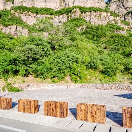 Trip.com Group Country Retreats (Henan Anyang Linzhou Shibanyan)