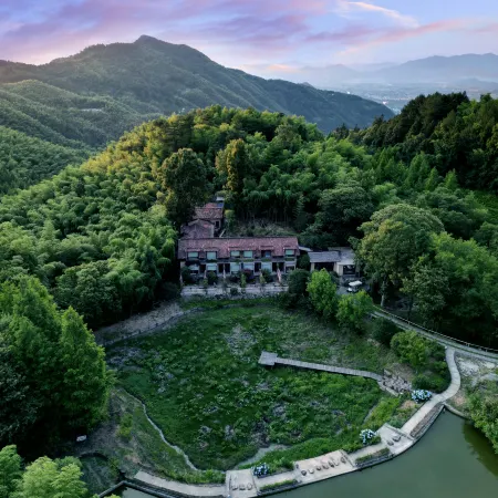 Jiuhuashan Donglixia Youran Mountain Resort (Jiuhuashan Mountain Shop)