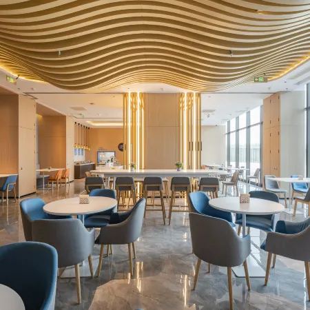 Holiday Inn Express HuLuDao SEAVIEW by IHG