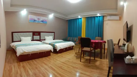Longquan Business Hotel