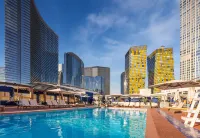 The Reserve at Park MGM - Infinity Pools