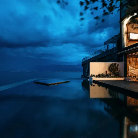 Pusu Designer Lake View Holiday Hotel
