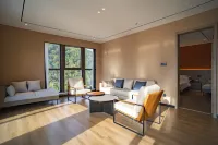 LUKER ISLAND GARDEN HOTEL