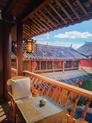 플로럴·취안허펑 경량 사치 리조트 마당(리장고성 무푸 중이시장) 리장 호텔