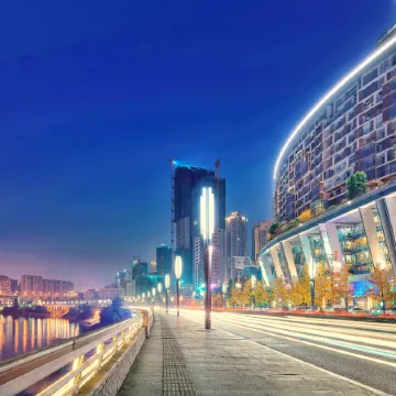 Floral Hotel·Star hotel (Chongqing Guanyinqiao pedestrian street)