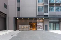Ceramic Hotel (Shunde Yueran Plaza Branch) Отели рядом с достопримечательностью «Жунцин Пассажирский Стоун»